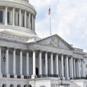 Descubre cómo demandar a una agencia gubernamental por negligencia personal en California bajo la Federal Tort Claims Act (FTCA).